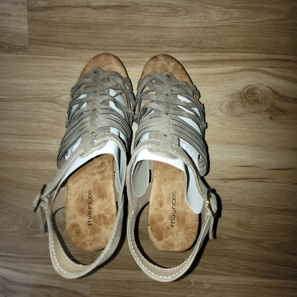 NWT Maurice's Open Toe Strappy Wedge | Size 9.5 Color: gray - Picture 3 of 8